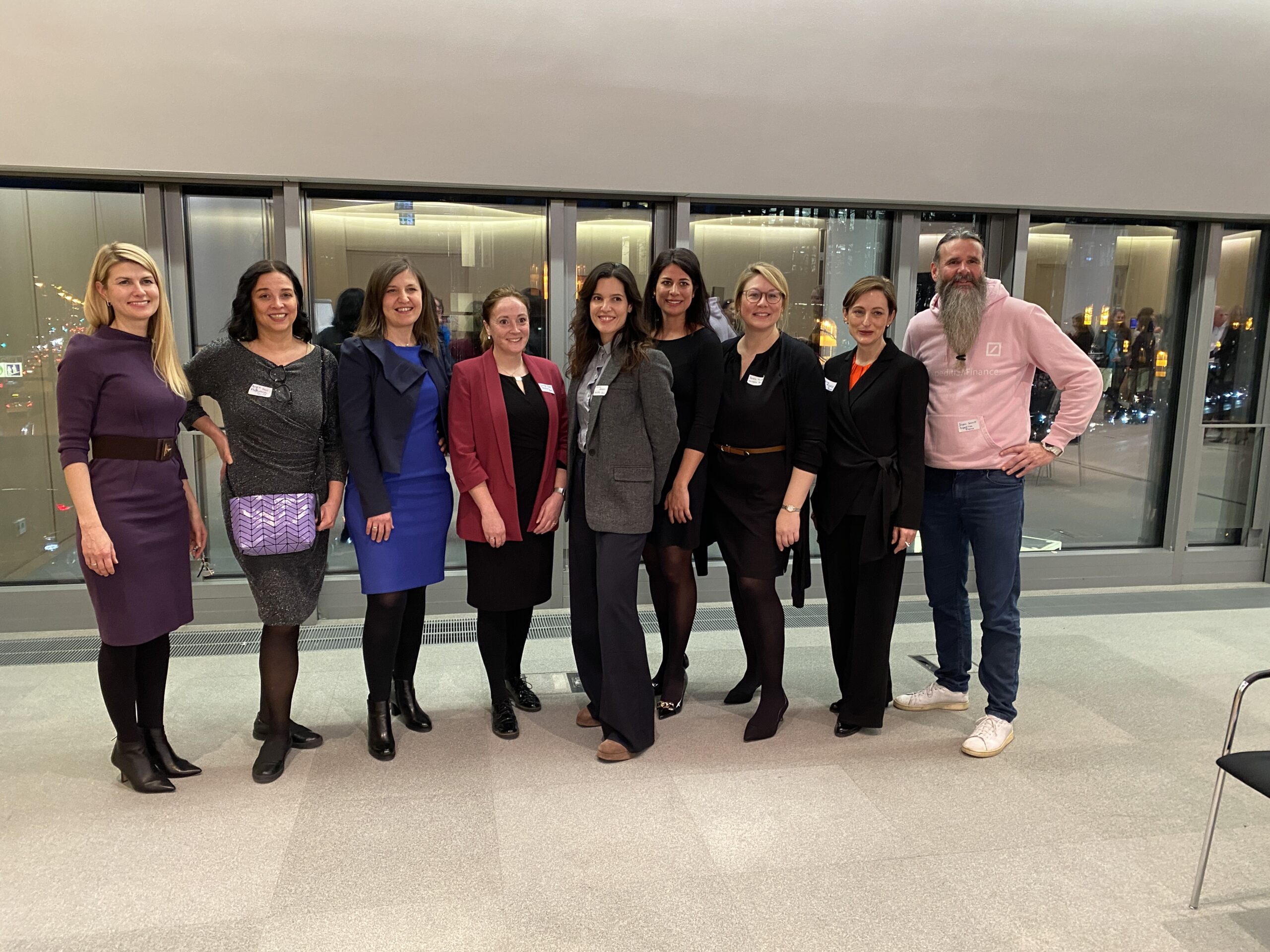 Finfluencer-Circle Event No. 4, Deutsche Bank - Panellists
