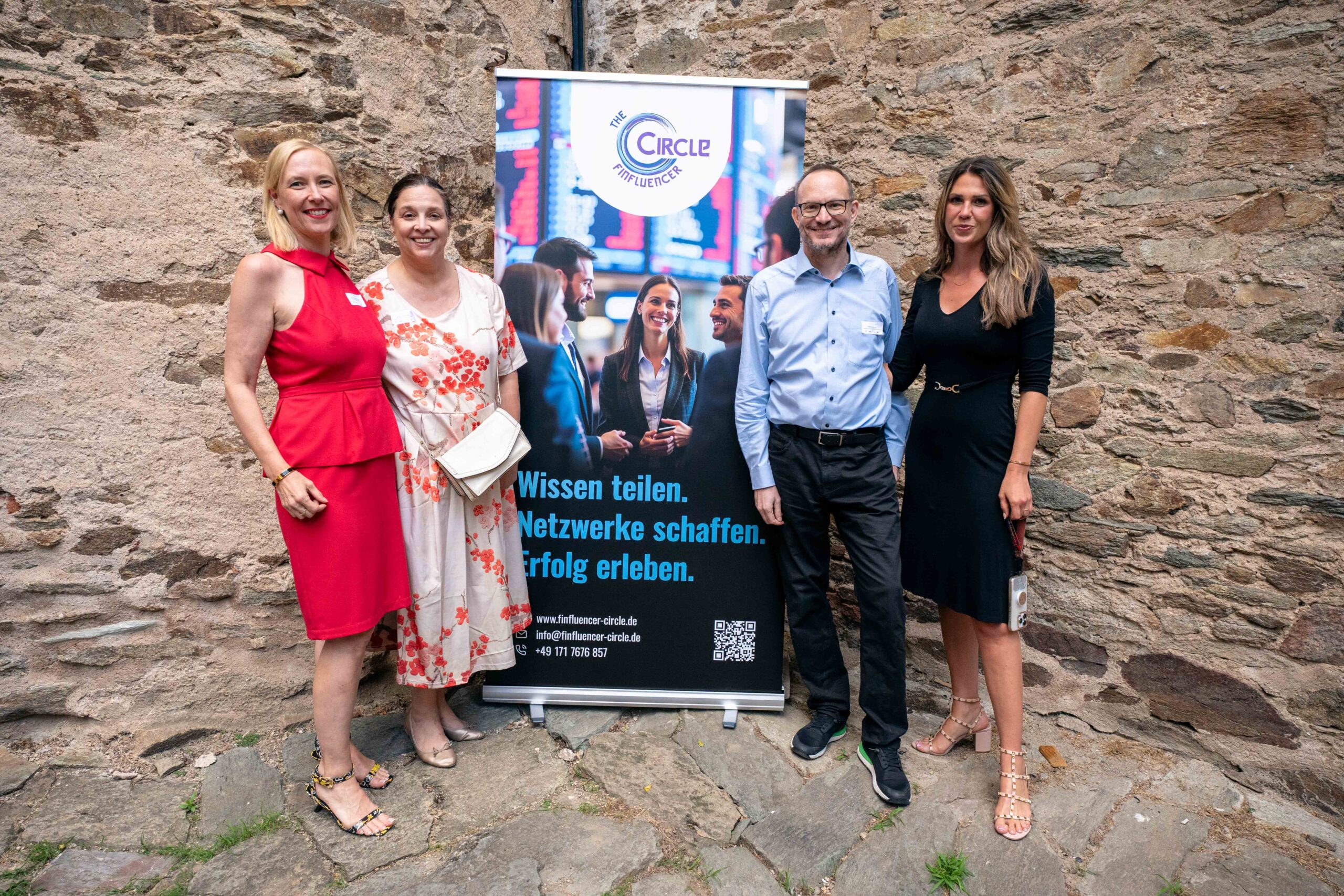Finfluencer Circle auf der Burg Kronberg mit Sopra Financial Technology, Degussa Goldhandel 