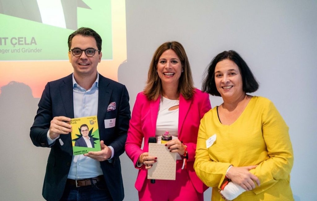 Endrit Cela beim Finfluencer Circle Award 2025