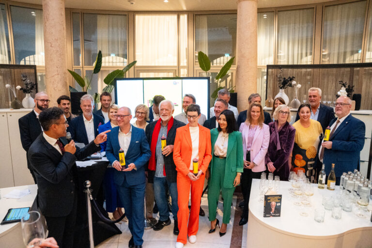 The Finfluencer Circle Award