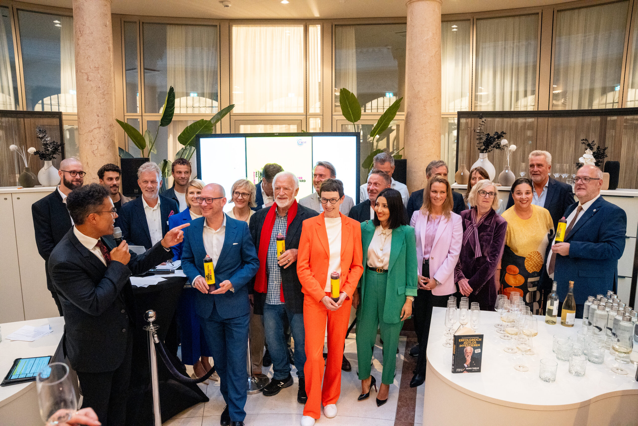The Finfluencer Circle Award